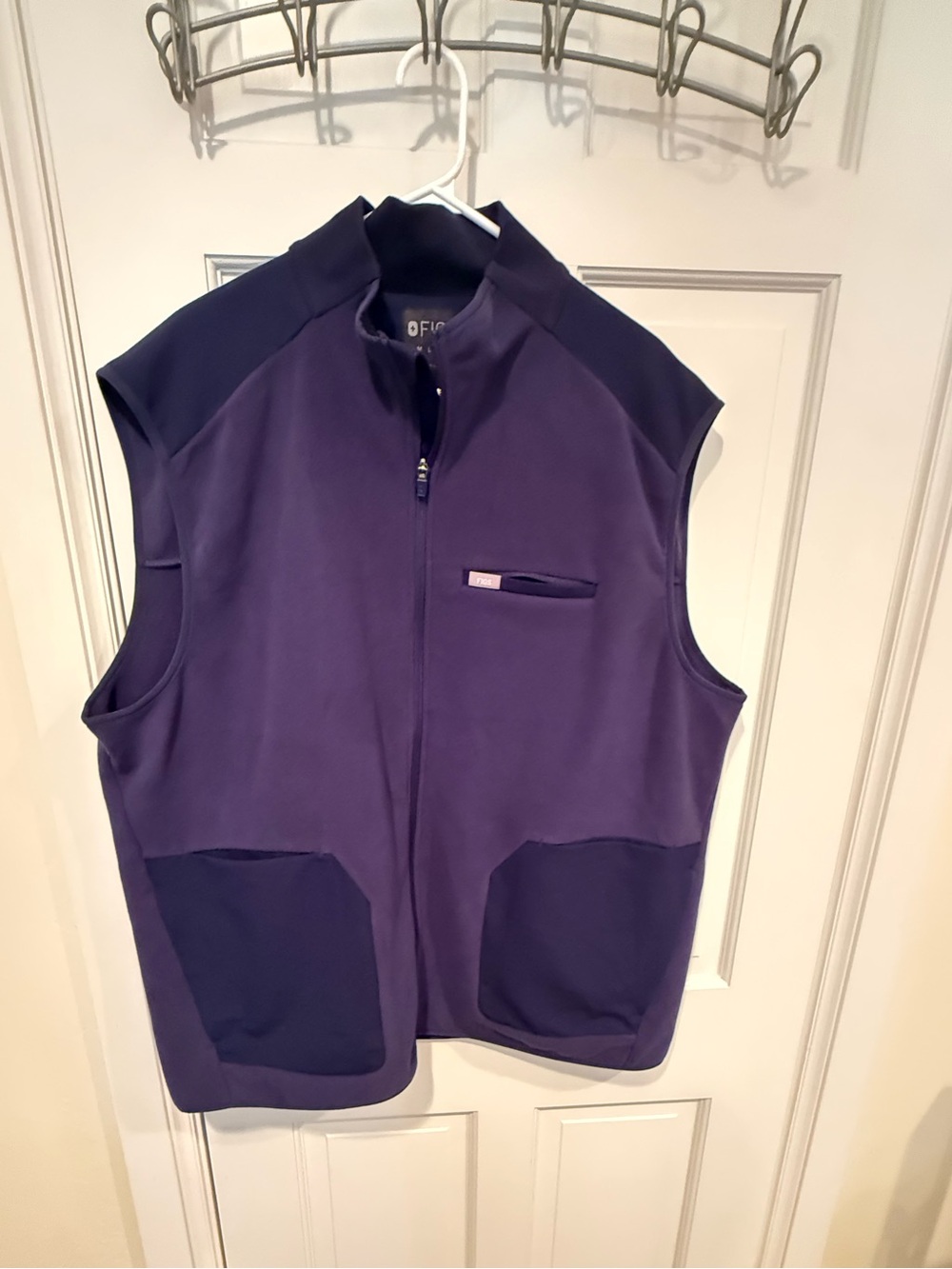 NWOT FIGS Men's On-Shift Navy Fleece Full Zip Vest 2XL XXL